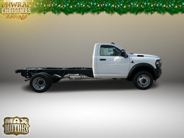 2024 Ram 5500HD Tradesman 6