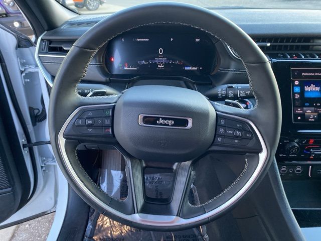 2024 Jeep Grand Cherokee L Altitude - Bright White Clearcoat exterior view 13
