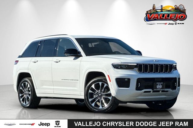 Bright White Clearcoat 2025 Jeep Grand Cherokee Overland 4WD SUV / Crossover Four-Wheel Drive 8-Speed Automatic
