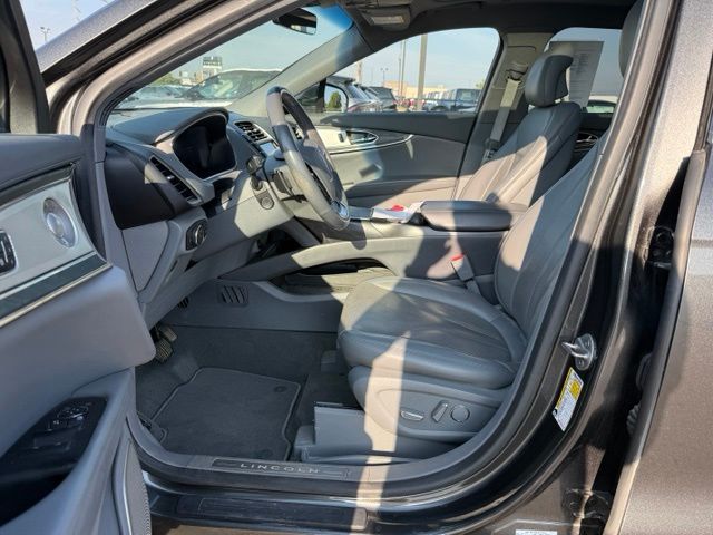 2019 Magnetic Gray Metallic Lincoln Nautilus Reserve AWD SUV