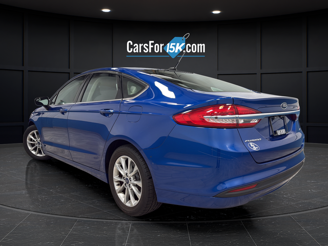 Used 2017 Lightning Blue Ford SE image 5