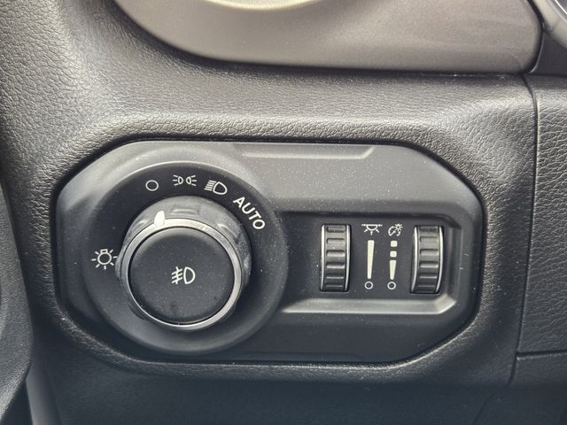 2021 Jeep Wrangler Unlimited Sahara photo