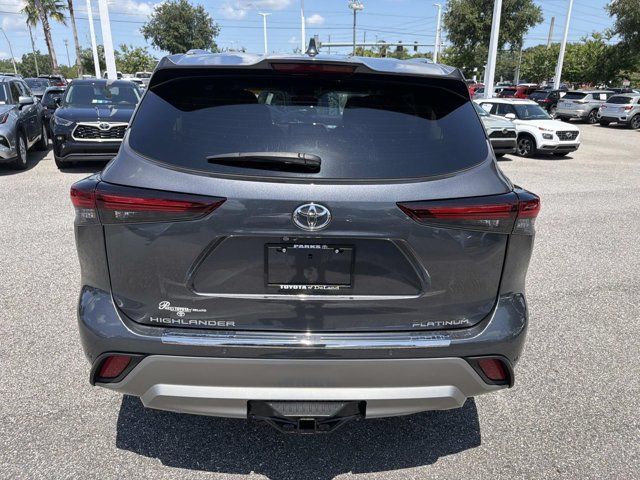 Used 2024 Toyota Highlander SUV