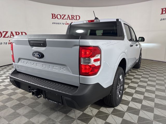 2025 Space White Metallic Ford Maverick XLT FWD Truck