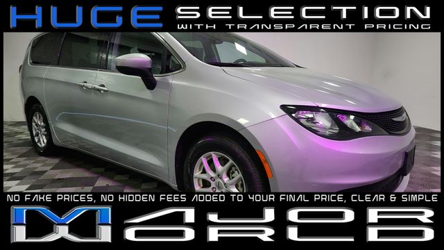 2023 Chrysler Voyager LX FWD