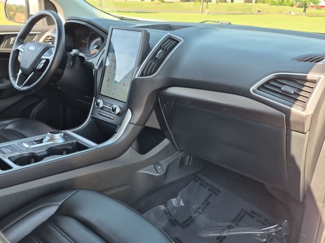 Used 2024 White Ford SEL image 35