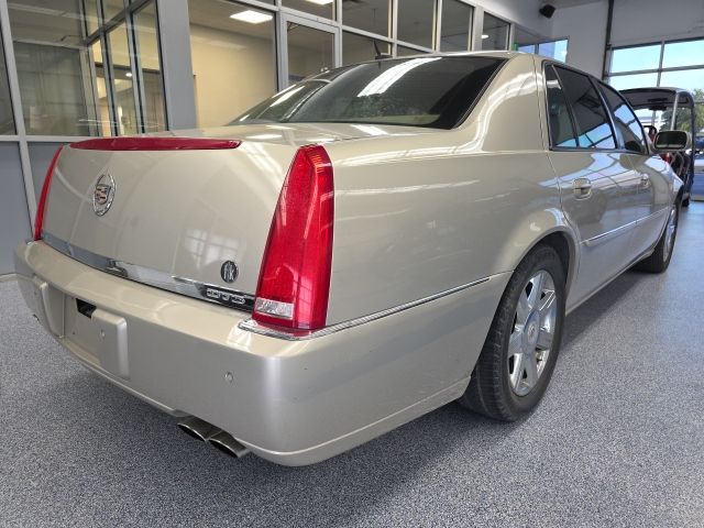 Used 2007 Cadillac DTS Luxury I with VIN 1G6KD57Y37U195149 for sale in Plano, TX