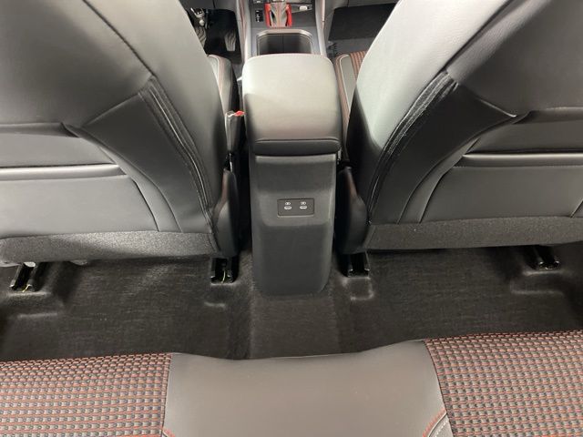 2025 Super Black Nissan Kicks SR FWD SUV