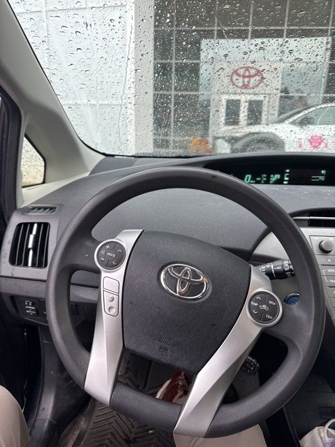 2012 Toyota Prius Two 3