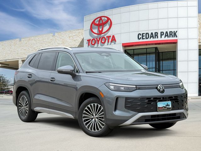 Platinum Gray Metallic 2025 Volkswagen Tiguan SUV / Crossover Front-Wheel Drive 8-Speed Automatic
