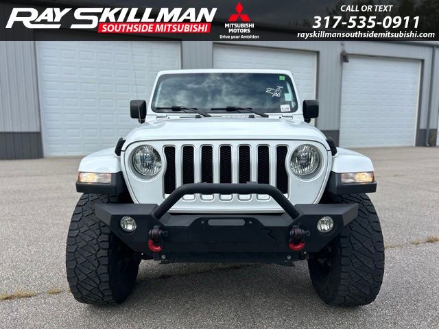 Used 2019 White Jeep Unlimited Sahara image 26