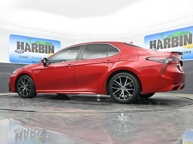 2021 Toyota Camry SE photo