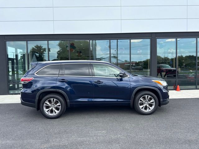 Used 2014 Blue Toyota XLE V6 image 2