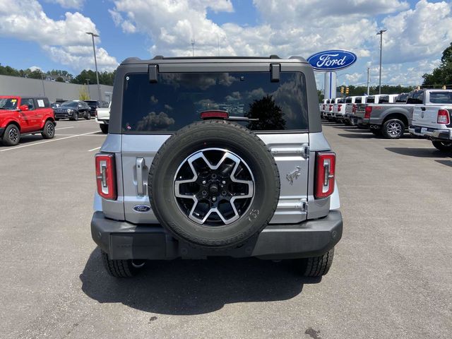 2024 Ford Bronco Outer Banks 5