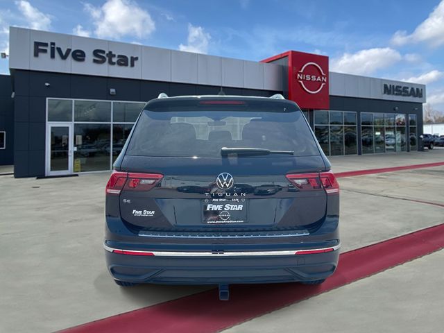 Used 2023 Black Volkswagen 2.0T SE image 5