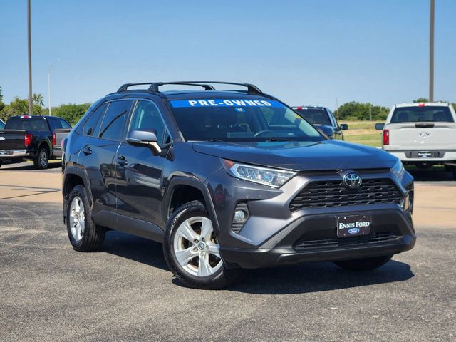 2021 Toyota RAV4 XLE 2