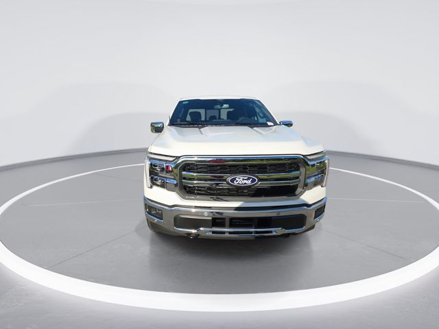 New 2026 Star White Metallic Tri-Coat Ford Lariat® image 3