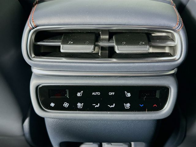 Thumbnail: 2026 Genesis GV80 - 18