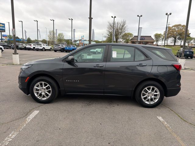 View vehicle photo 7