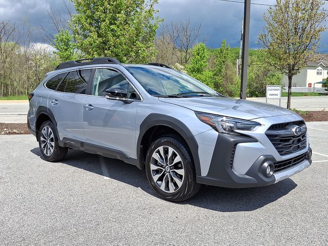 2025 Subaru Outback Limited Silver at Subaru and VW of Moon Township