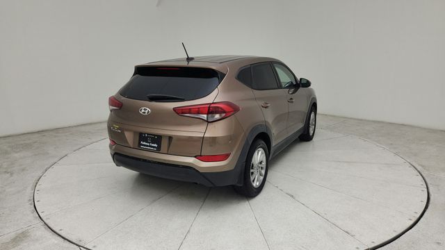 2017 Hyundai Tucson SE - 4