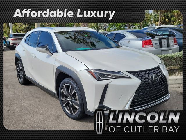White Pearl 2020 Lexus UX 200 FWD SUV / Crossover Front-Wheel Drive Continuously Variable Transmission