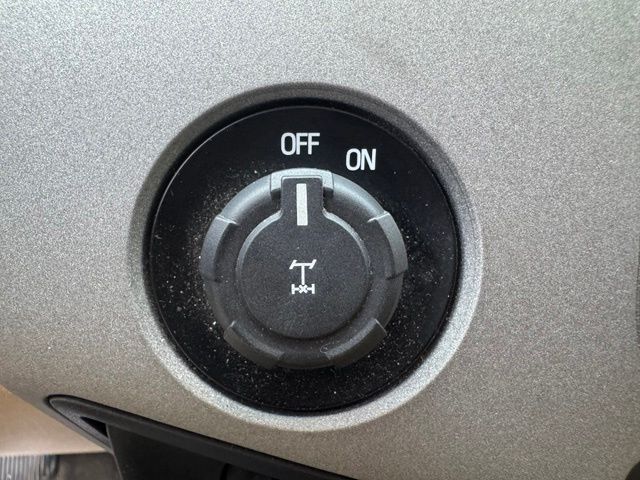 Used 2016 White Ford XLT image 28
