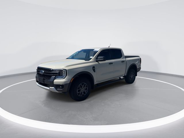 Used 2025 Beige Ford XLT image 3