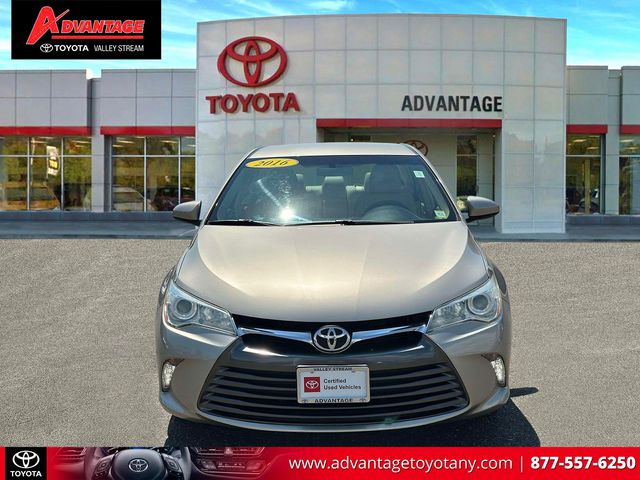 Used 2016 Toyota Camry XLE with VIN 4T4BF1FK5GR528420 for sale in Valley Stream, NY