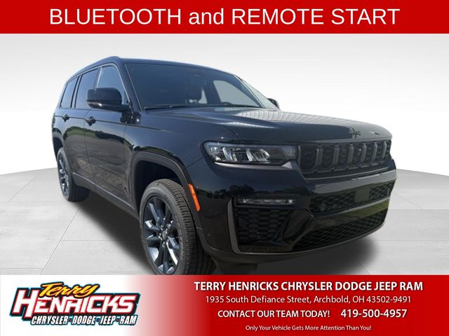 Diamond Black Crystal Pearlcoat 2026 Jeep Grand Cherokee L Four-Wheel Drive 8-Speed Automatic