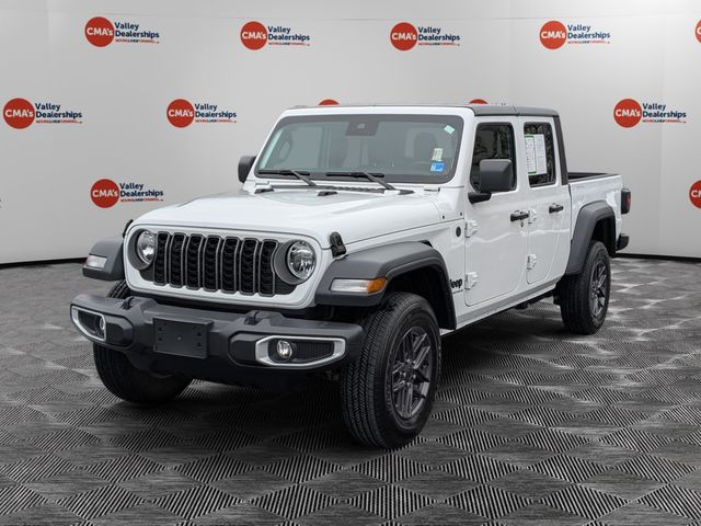 2025 Jeep Gladiator Sport S Crew Cab 4WD