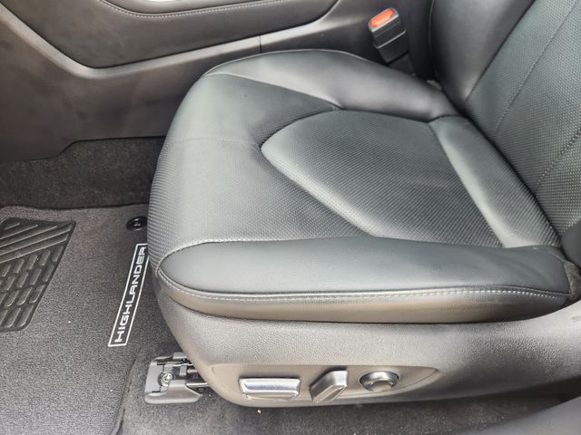 2025 Toyota Highlander Limited Silver at Gullo Toyota