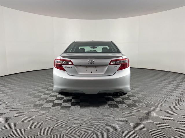 2012 Toyota Camry SE 8