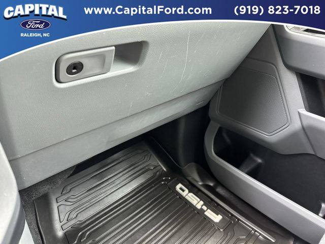 Used 2025 Red Ford XLT image 26