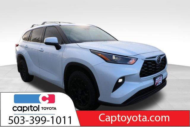 2022 Toyota Highlander XLE 1