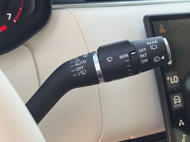 Used 2025 Land rover Range Rover SUV
