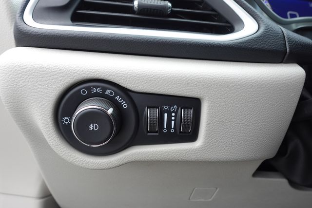 used 2022 Chrysler Pacifica car, priced at $22,235