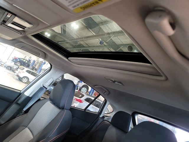 2018 Ice Silver Metallic Subaru Crosstrek 2.0i Premium AWD SUV