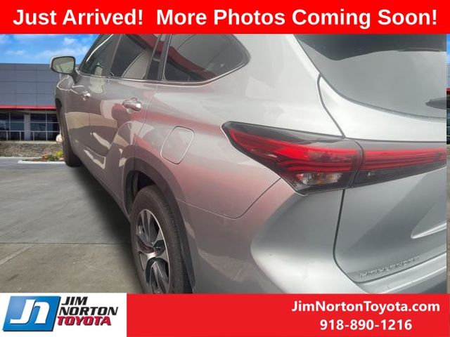 2023 Toyota Highlander XLE 5