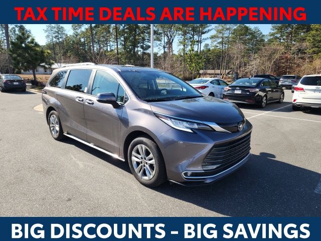 2024 Toyota Sienna Limited 7-Passenger AWD