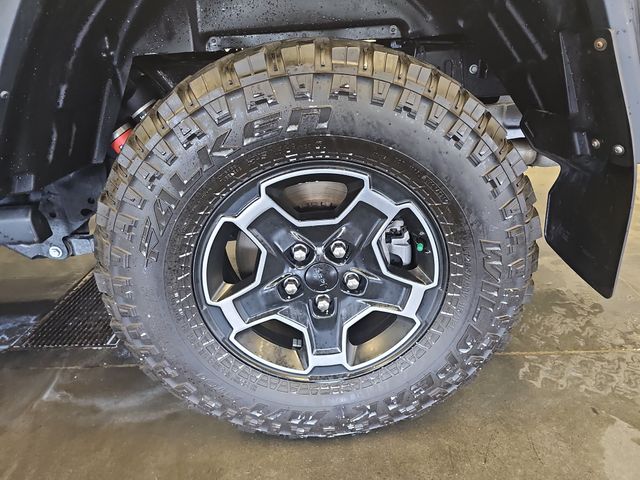 Used 2022 Black Jeep Mojave image 31