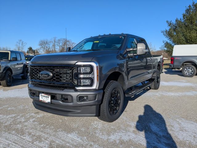 2026 Ford F-250 Super Duty XLT Crew Cab 4WD