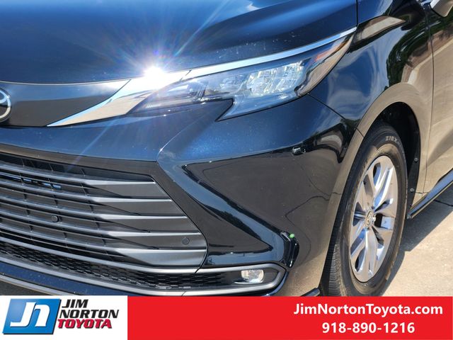 Used 2026 Toyota Sienna Van