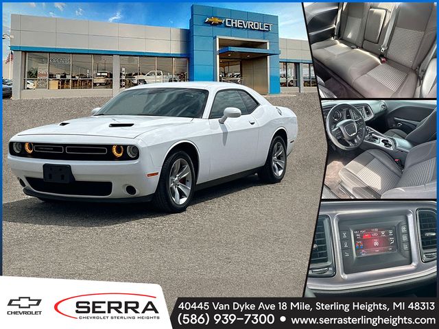 White 2017 Dodge Challenger Coupe Rear-Wheel Drive 8-Speed Automatic