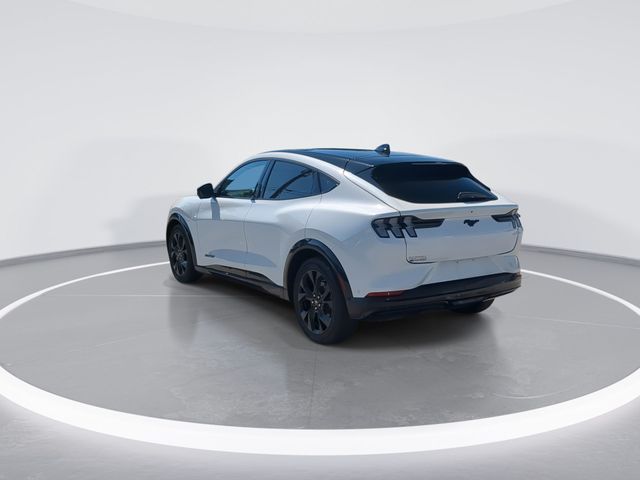 Used 2023 White Ford Premium image 6