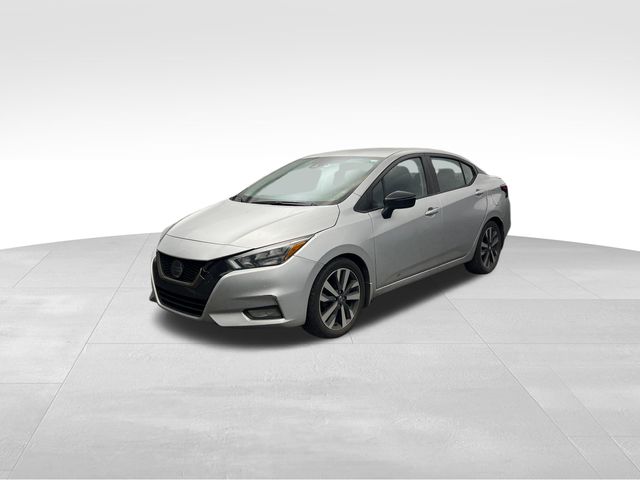 2020 Brilliant Silver Metallic Nissan Versa 1.6 SR FWD Sedan