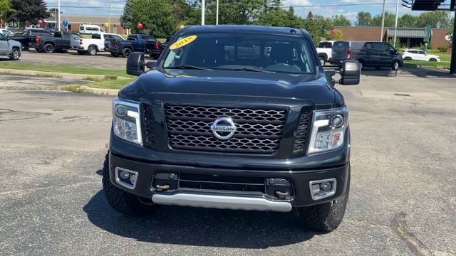 2018 Nissan Titan PRO-4X 3