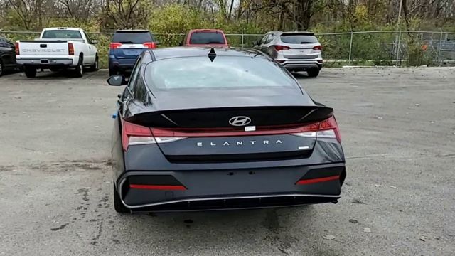 New 2025 Hyundai Elantra Hybrid For Sale in Indianapolis, IN