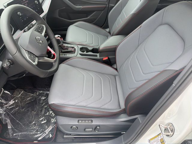 VolkswagenJetta GLI5