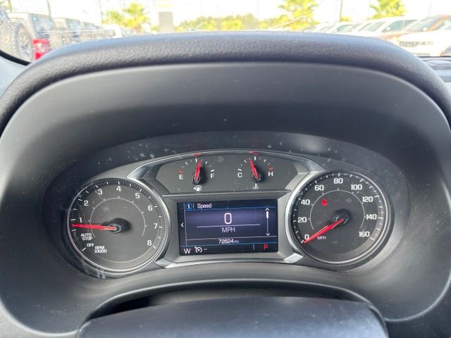 Used 2023 White GMC SLE image 11